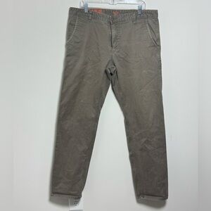 Dockers Slim Tapered Khaki Pants - Men’s W38 L34
